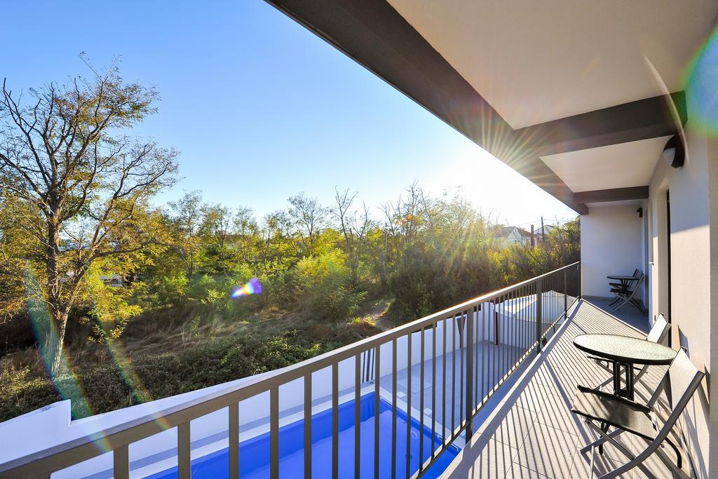 Villa Lily Privlaka  Bagian luar foto