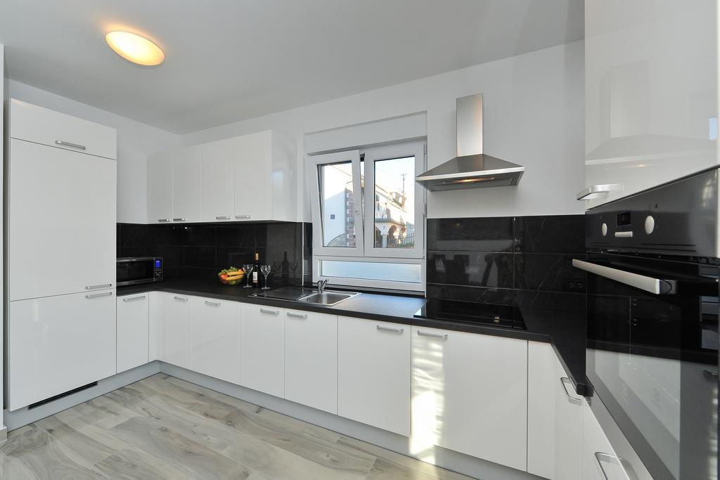 Villa Lily Privlaka  Bagian luar foto